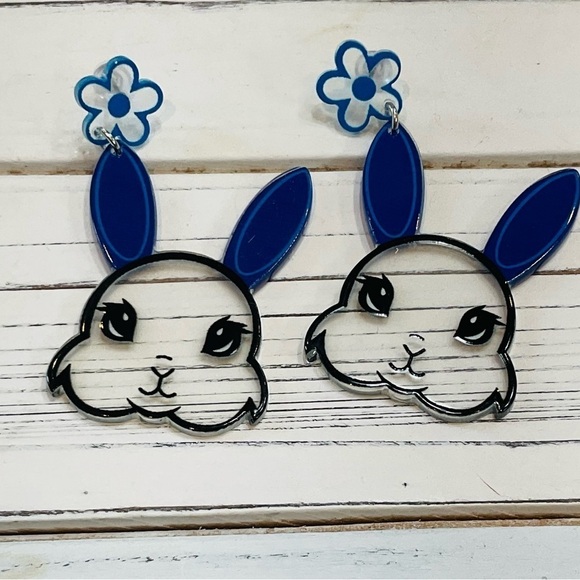 New Bunny & Flower Decor Stylish Cute Dangle Earrings - Picture 4 of 6